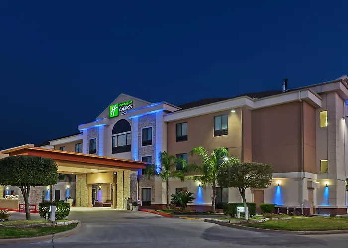 Holiday Inn Express & Suites Houston East By Ihg
