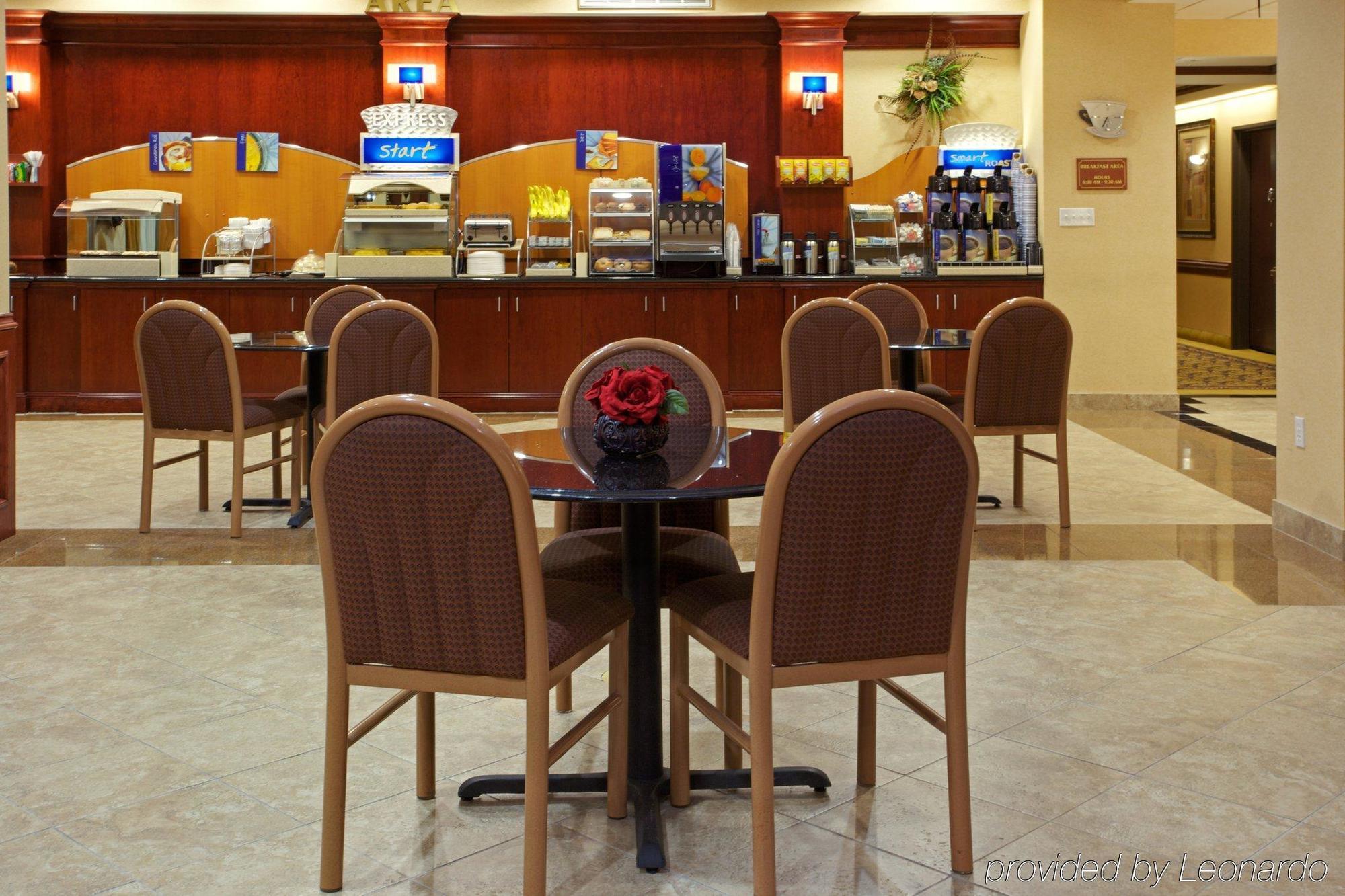 Express & East By Ihg 2* Houston