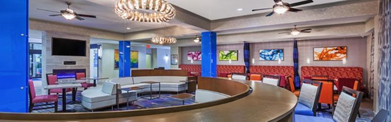 Express & East By Ihg Hotel Houston