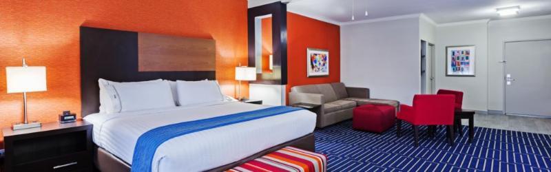 Express & East By Ihg Hotel 2*
