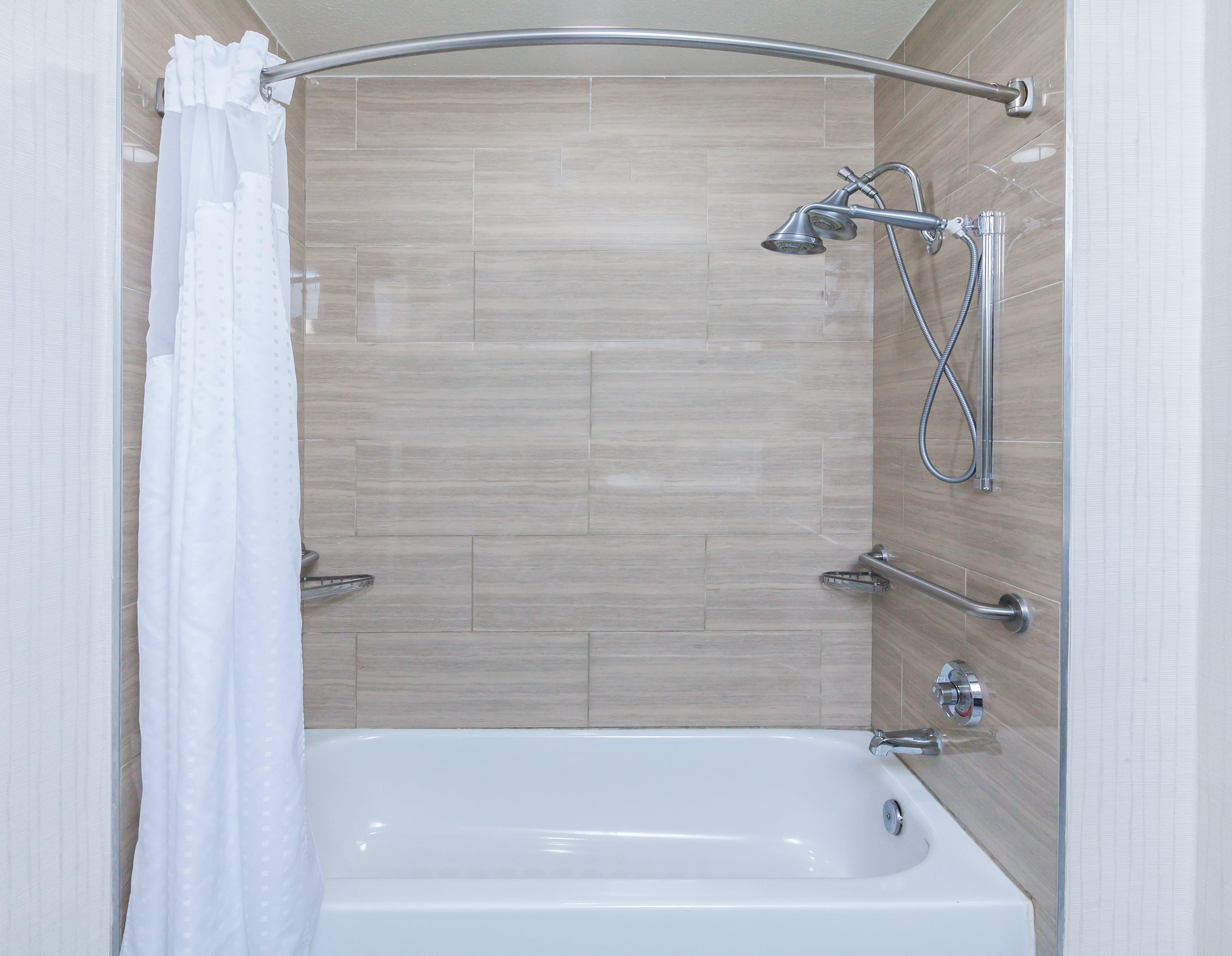 Express & East By Ihg Hotel 2*