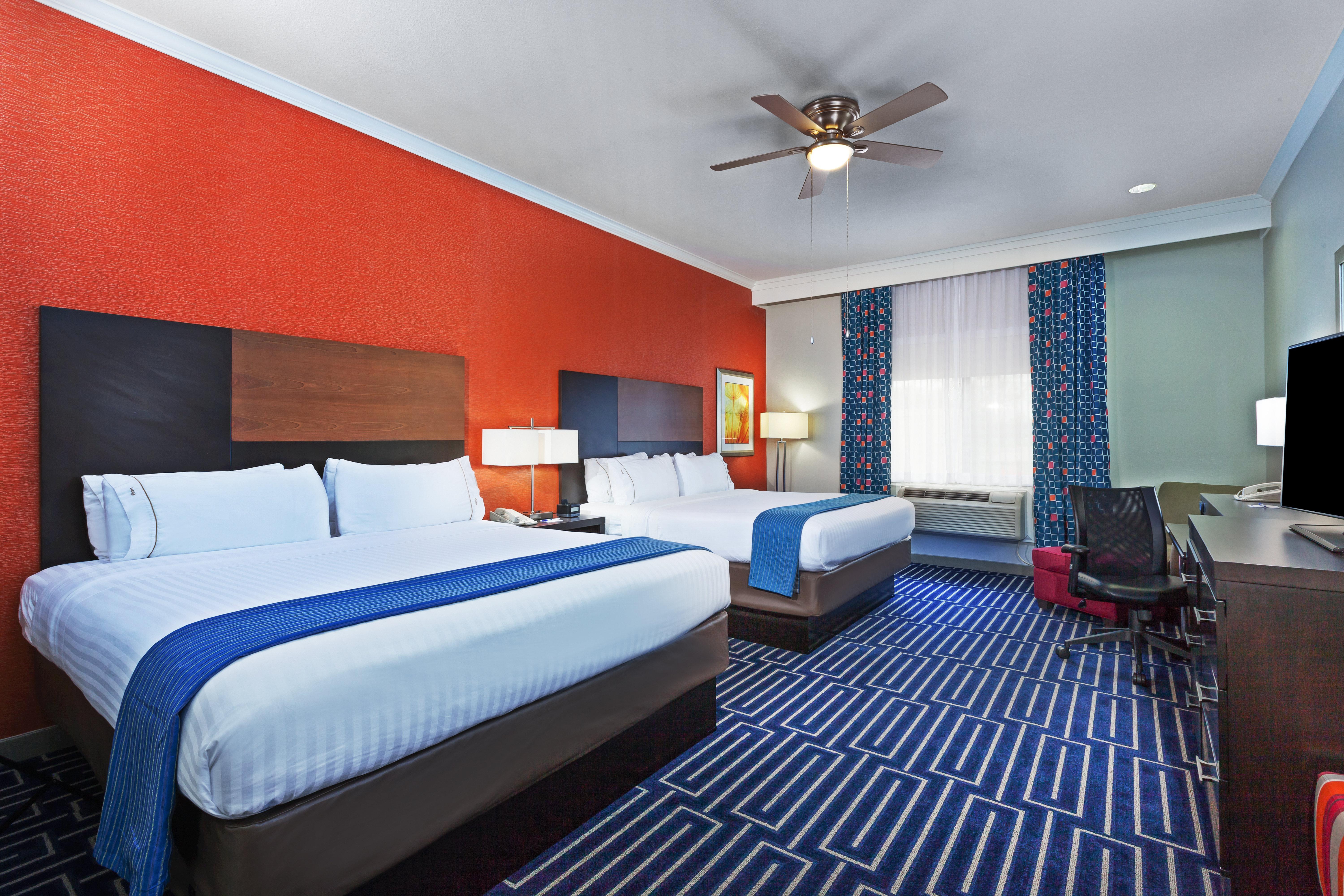 Express & East By Ihg Houston